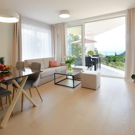 Modern Apartment Near The Sea Ičići Exterior foto
